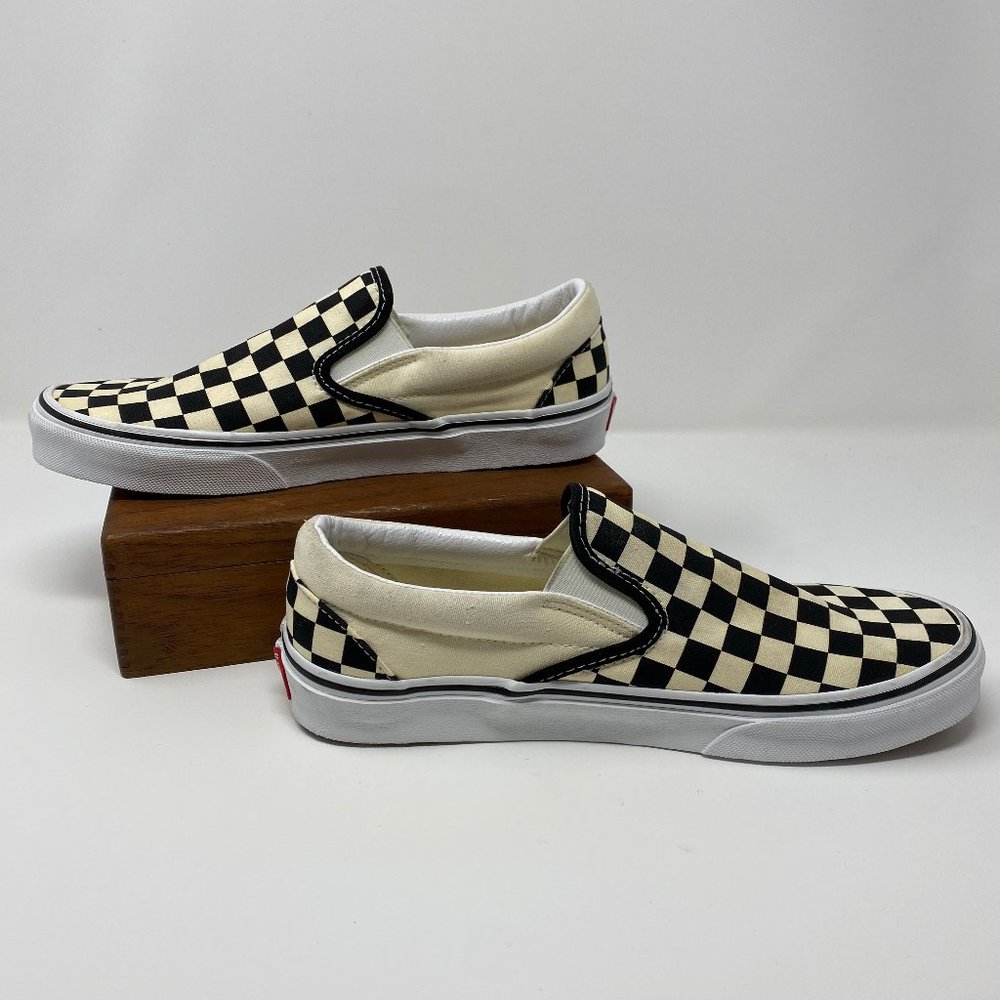 NWT Vans Checkerboard Classic Slip On